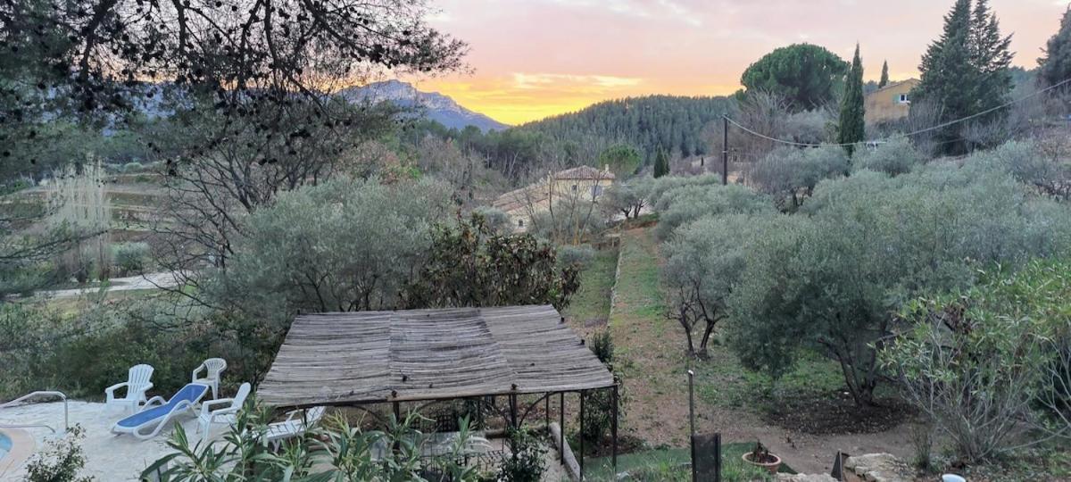 Villa Cigalons En Pleine Pinede Avec Piscine Chauffee De Mai A Septembre Auriol Buitenkant foto